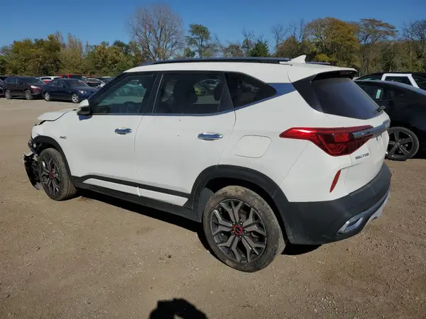 KNDETCA2XN7278322 2022 KIA SELTOS - Image 2