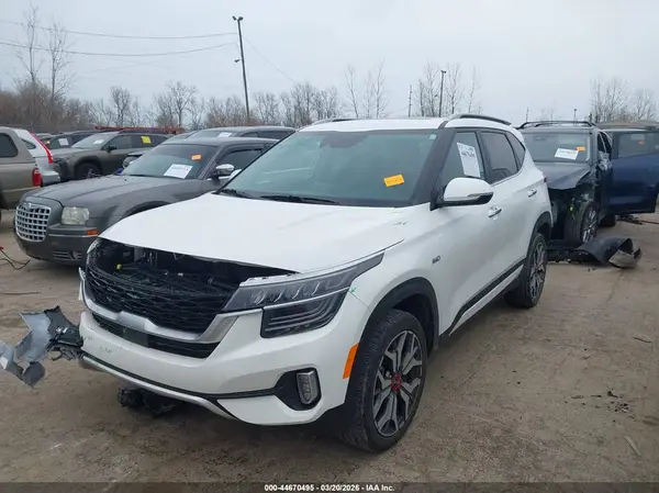 KNDETCA2XN7306703 2022 KIA SELTOS - Image 2