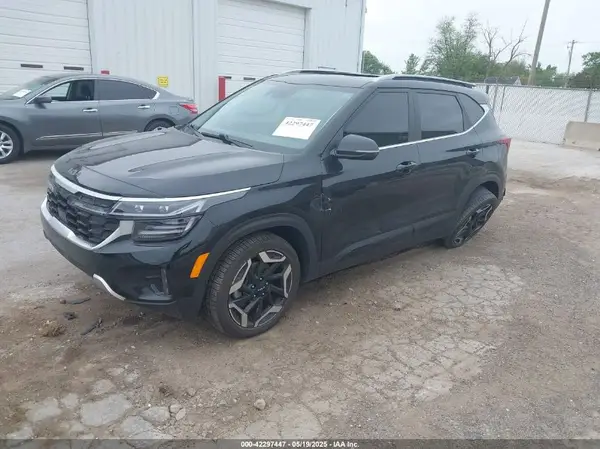 KNDETCA70R7477896 2024 KIA SELTOS - Image 2