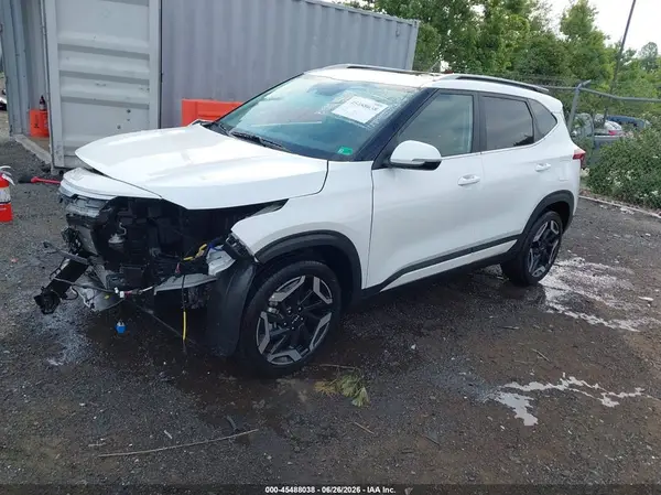 KNDETCA70R7530595 2024 KIA SELTOS - Image 2