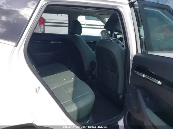 KNDETCA70R7572779 2024 KIA SELTOS - Image 8