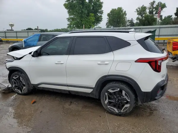 KNDETCA70R7576072 2024 KIA SELTOS - Image 2