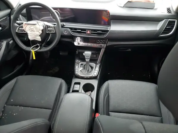 KNDETCA70R7576072 2024 KIA SELTOS - Image 8