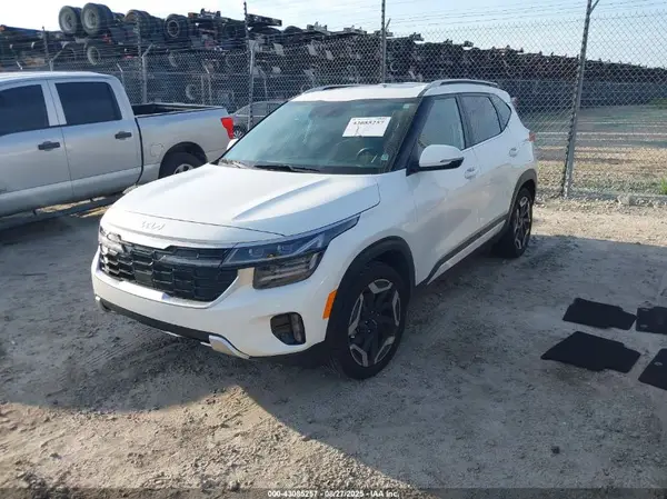 KNDETCA70R7636206 2024 KIA SELTOS - Image 2