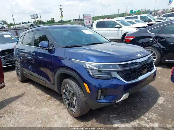 KNDETCA72R7479617 2024 KIA SELTOS - Image 1
