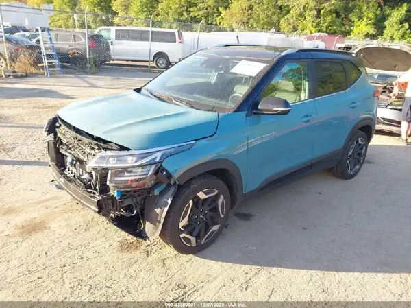 KNDETCA72R7551027 2024 KIA SELTOS - Image 2