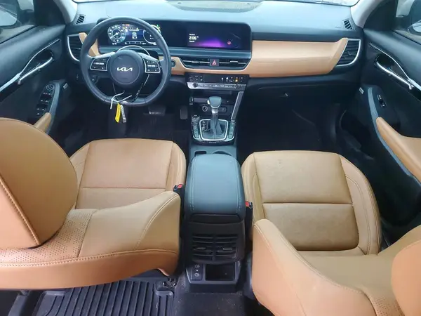 KNDETCA72R7629628 2024 KIA SELTOS - Image 8