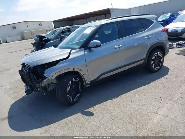 KNDETCA73R7484468 2024 KIA SELTOS - Image 2
