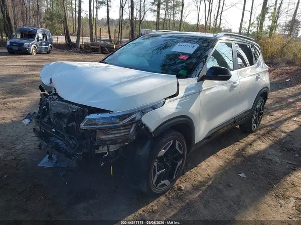 KNDETCA73R7600977 2024 KIA SELTOS - Image 2
