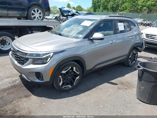 KNDETCA74R7498492 2024 KIA SELTOS - Image 2