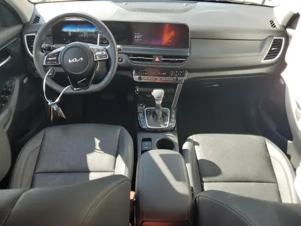 KNDETCA74R7609607 2024 KIA SELTOS - Image 8