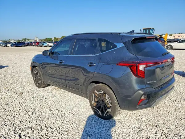 KNDETCA74S7682241 2025 KIA SELTOS - Image 2