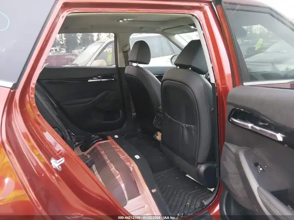 KNDETCA74S7783733 2025 KIA SELTOS - Image 8