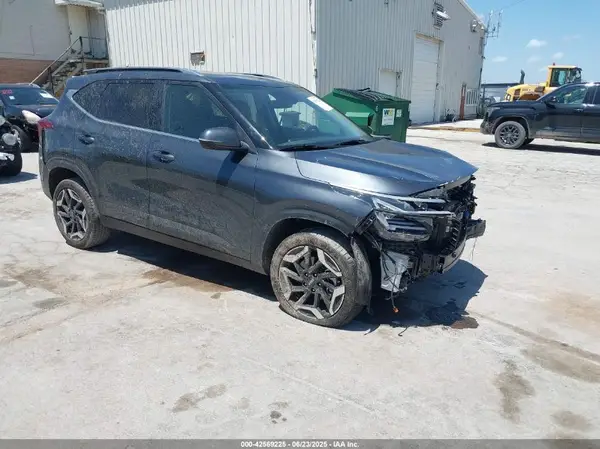 KNDETCA75R7474623 2024 KIA SELTOS - Image 1