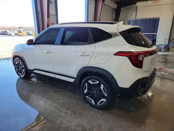 KNDETCA75R7521536 2024 KIA SELTOS - Image 2