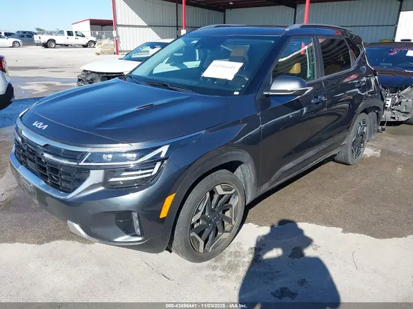 KNDETCA75R7640820 2024 KIA SELTOS - Image 2