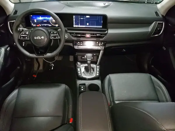 KNDETCA75T7870350 2026 KIA SELTOS - Image 8
