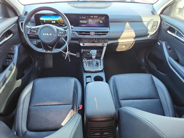 KNDETCA76R7520606 2024 KIA SELTOS - Image 8