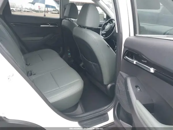 KNDETCA76R7591305 2024 KIA SELTOS - Image 8