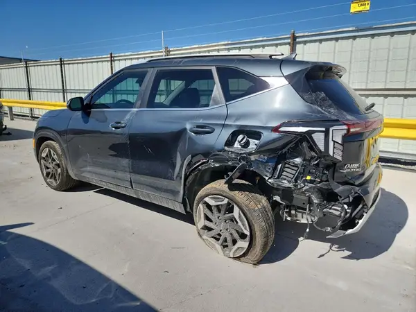 KNDETCA76S7759790 2025 KIA SELTOS - Image 2