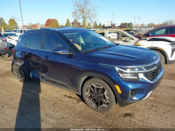 KNDETCA77R7478186 2024 KIA SELTOS - Image 1