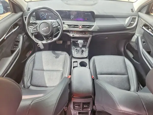 KNDETCA77R7493092 2024 KIA SELTOS - Image 8