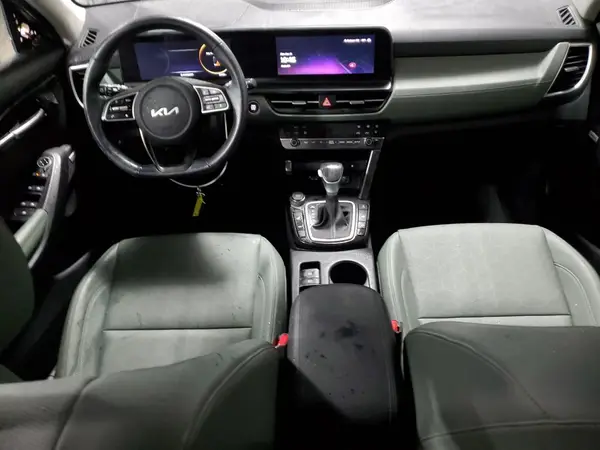 KNDETCA77R7496820 2024 KIA SELTOS - Image 8