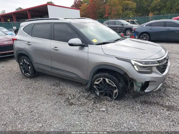 KNDETCA77R7501739 2024 KIA SELTOS - Image 1