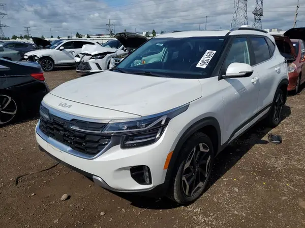 KNDETCA77R7520565 2024 KIA SELTOS - Image 1