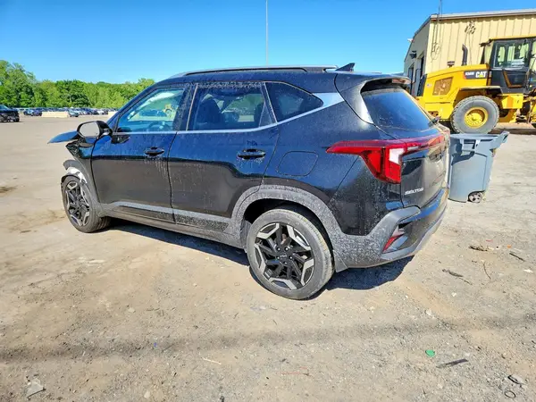 KNDETCA77R7617345 2024 KIA SELTOS - Image 2