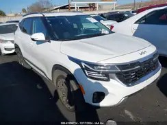 KNDETCA77R7622304 2024 KIA SELTOS