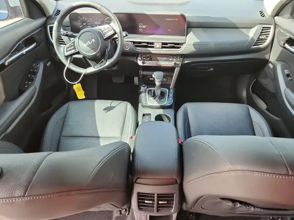 KNDETCA77R7630662 2024 KIA SELTOS - Image 8