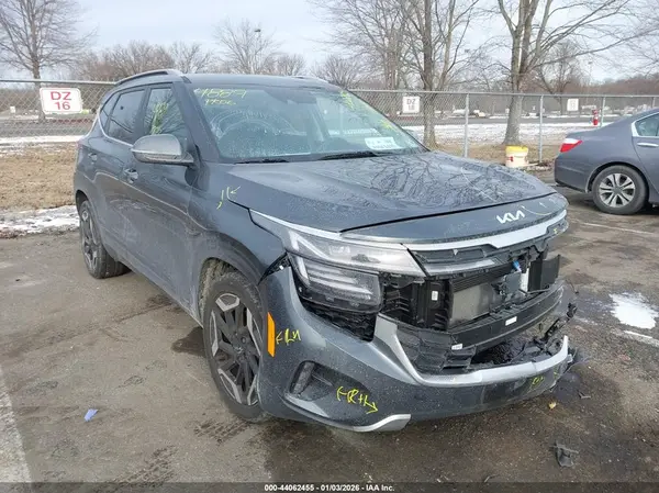 KNDETCA77S7683691 2025 KIA SELTOS - Image 1
