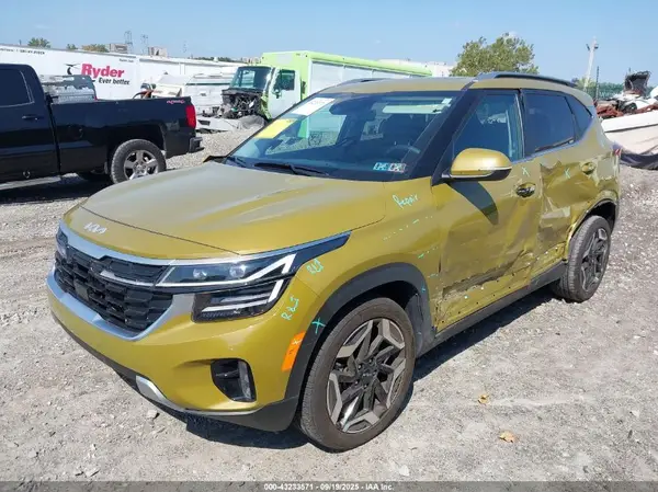 KNDETCA78R7494686 2024 KIA SELTOS - Image 2