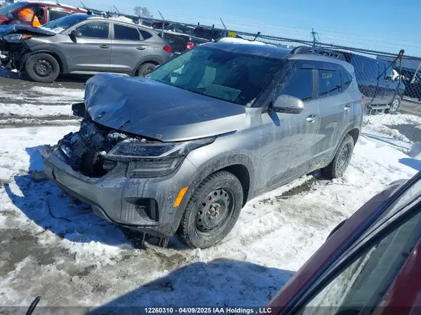 KNDETCA78R7573470 2024 KIA SELTOS - Image 2