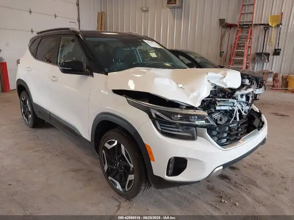 KNDETCA78R7596683 2024 KIA SELTOS - Image 1