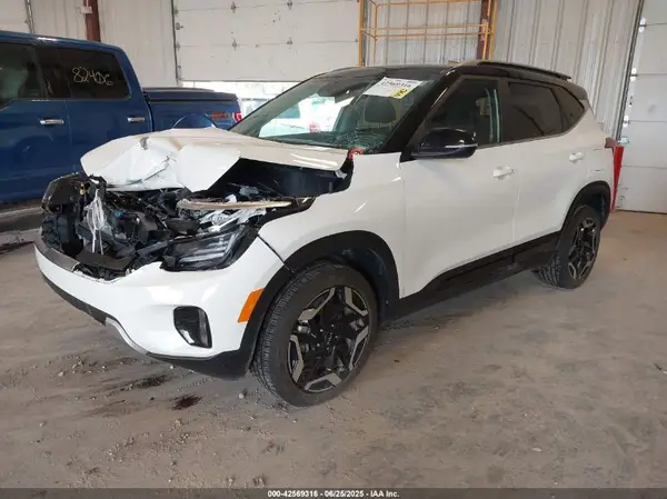 KNDETCA78R7596683 2024 KIA SELTOS - Image 2