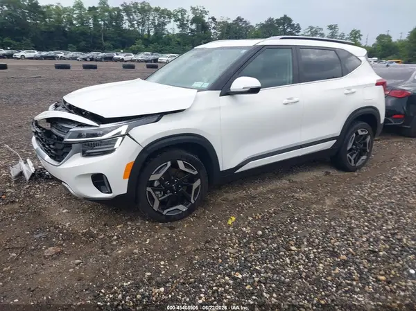 KNDETCA78S7782018 2025 KIA SELTOS - Image 2