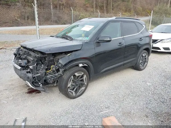 KNDETCA79R7585787 2024 KIA SELTOS - Image 2