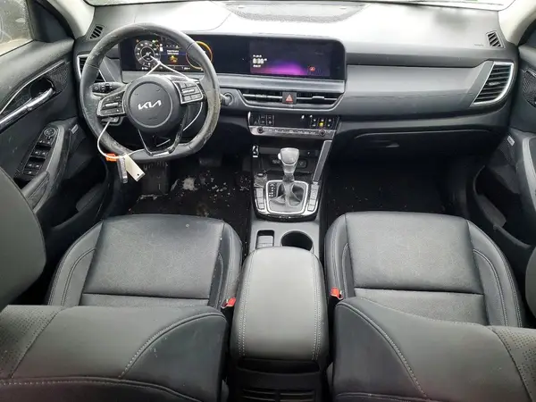 KNDETCA79R7601566 2024 KIA SELTOS - Image 8