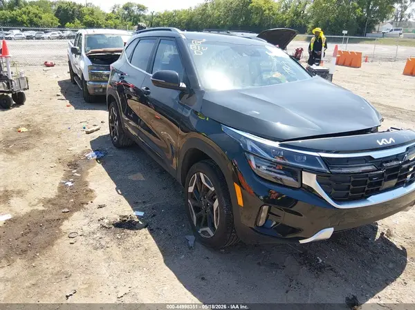 KNDETCA79R7605293 2024 KIA SELTOS - Image 1