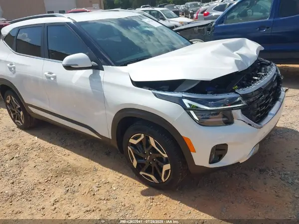 KNDETCA7XR7578573 2024 KIA SELTOS - Image 1