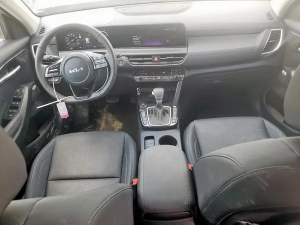 KNDETCA7XS7760201 2025 KIA SELTOS - Image 8
