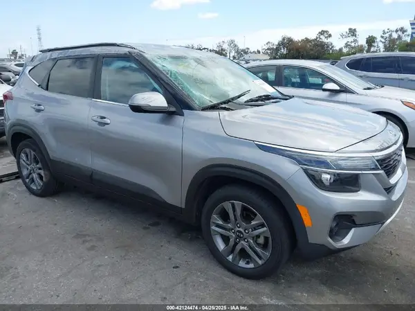 KNDEU2AA0M7046633 2021 KIA SELTOS - Image 1