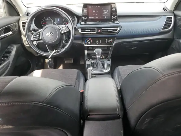 KNDEU2AA0M7052528 2021 KIA SELTOS - Image 8