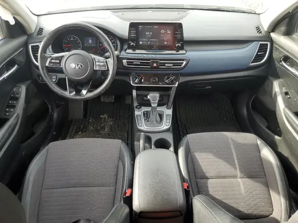 KNDEU2AA0M7077414 2021 KIA SELTOS - Image 8