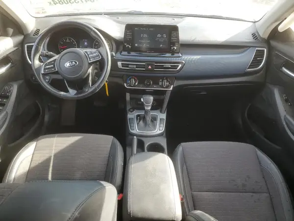 KNDEU2AA0M7189890 2021 KIA SELTOS - Image 8