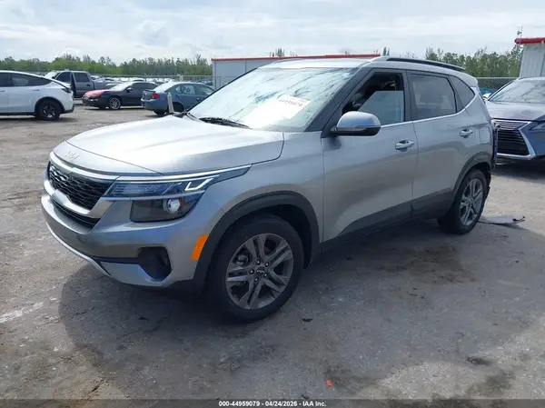 KNDEU2AA0P7452903 2023 KIA SELTOS - Image 2