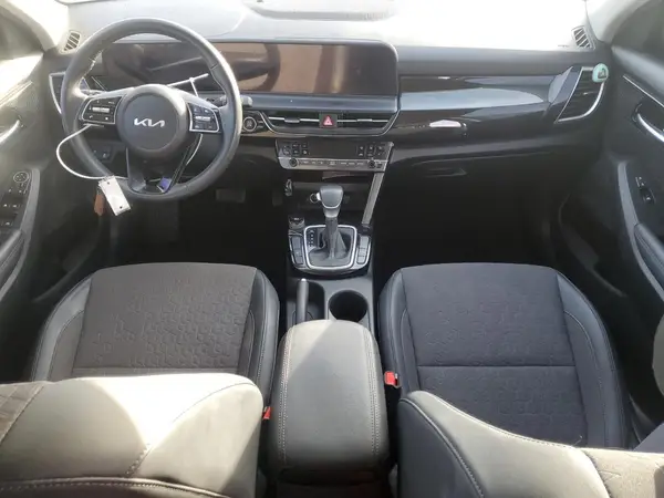 KNDEU2AA0R7621482 2024 KIA SELTOS - Image 8