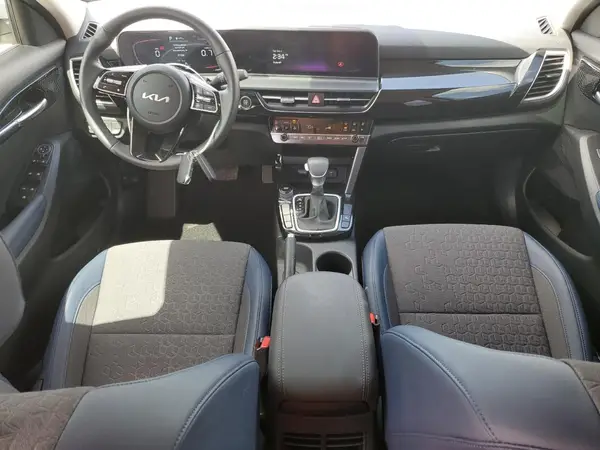 KNDEU2AA0S7759836 2025 KIA SELTOS - Image 8